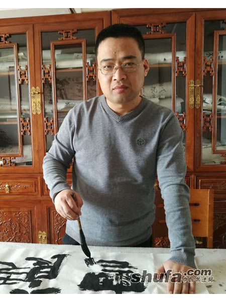 侯新军