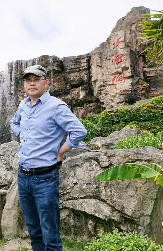 顾志良