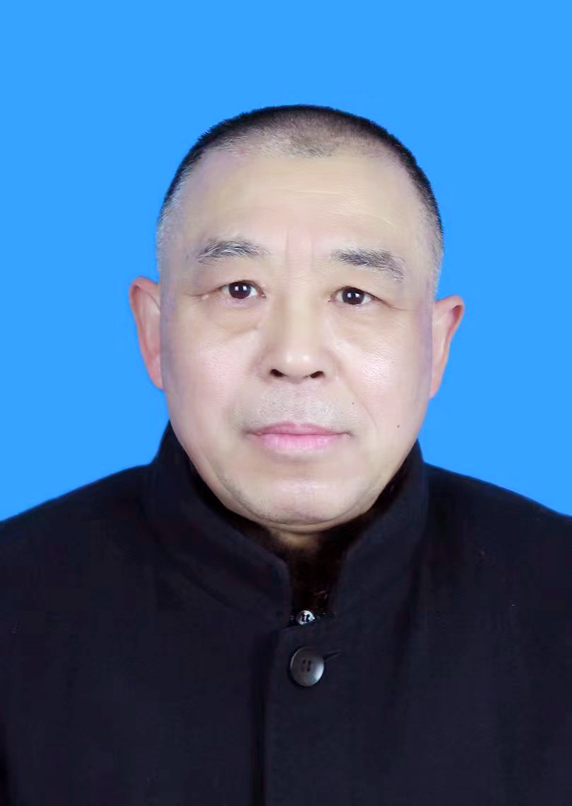 郎保伟