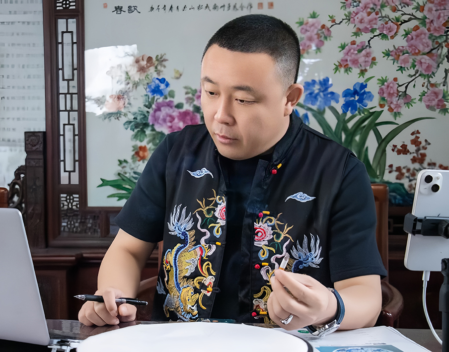 张晶伟